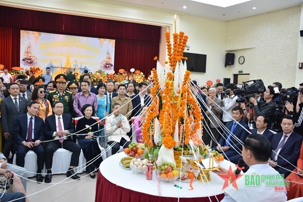 Vietnamese leaders attended Lao Embassy celebration of traditional New Year