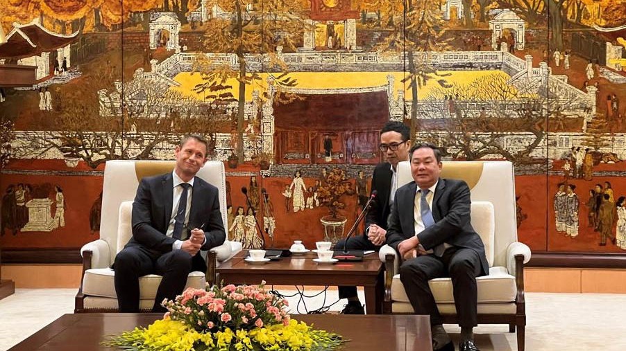Hanoi, Ile de France region to expand partnership