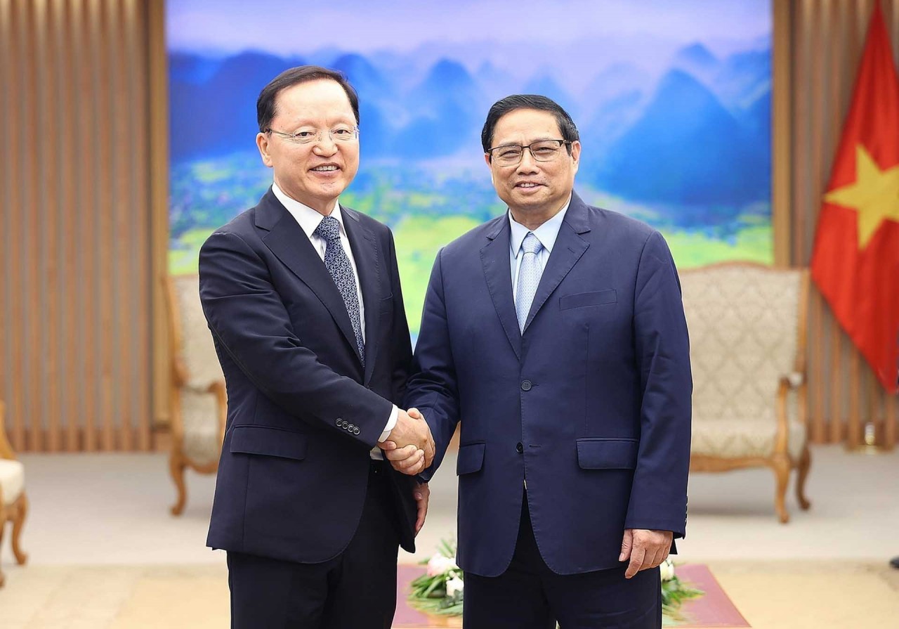PM suggests Samsung contribute more to Vietnam-RoK economic ties