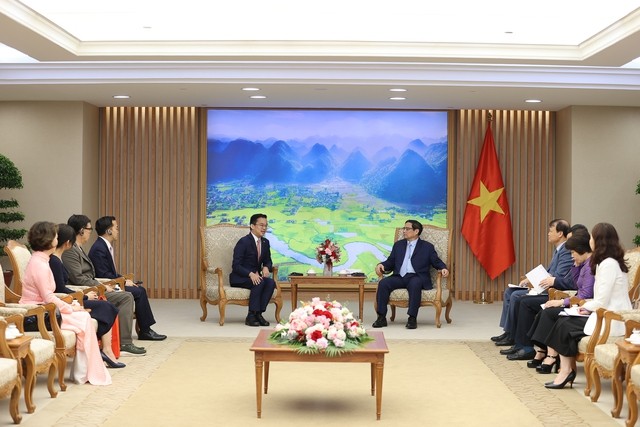 The Prime Minister affirmed that Vietnam always welcome and create favorable conditions for foreign investors, including Thai investors to do business and succeed in Vietnam. (Photo: VGP)