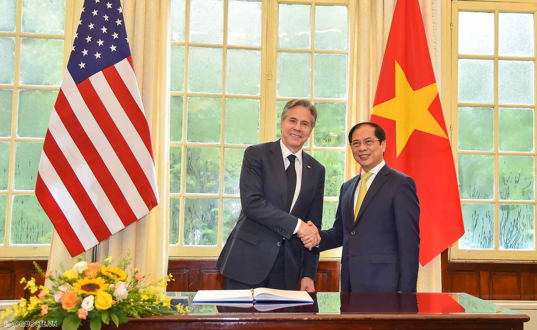 Foreign Minister Bui Thanh Son welcomed US Secretary of State Antony Blinken