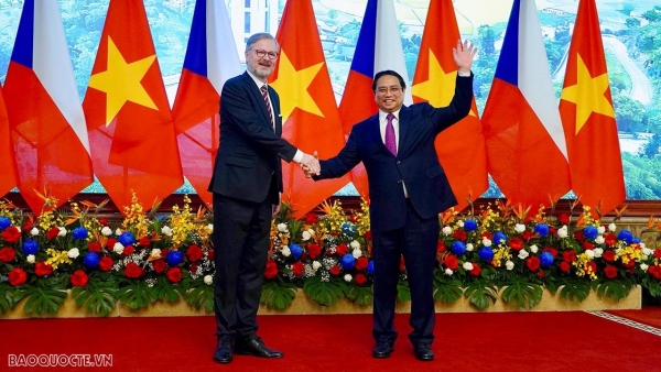 Czech Prime Minister concludes successful visit to Vietnam