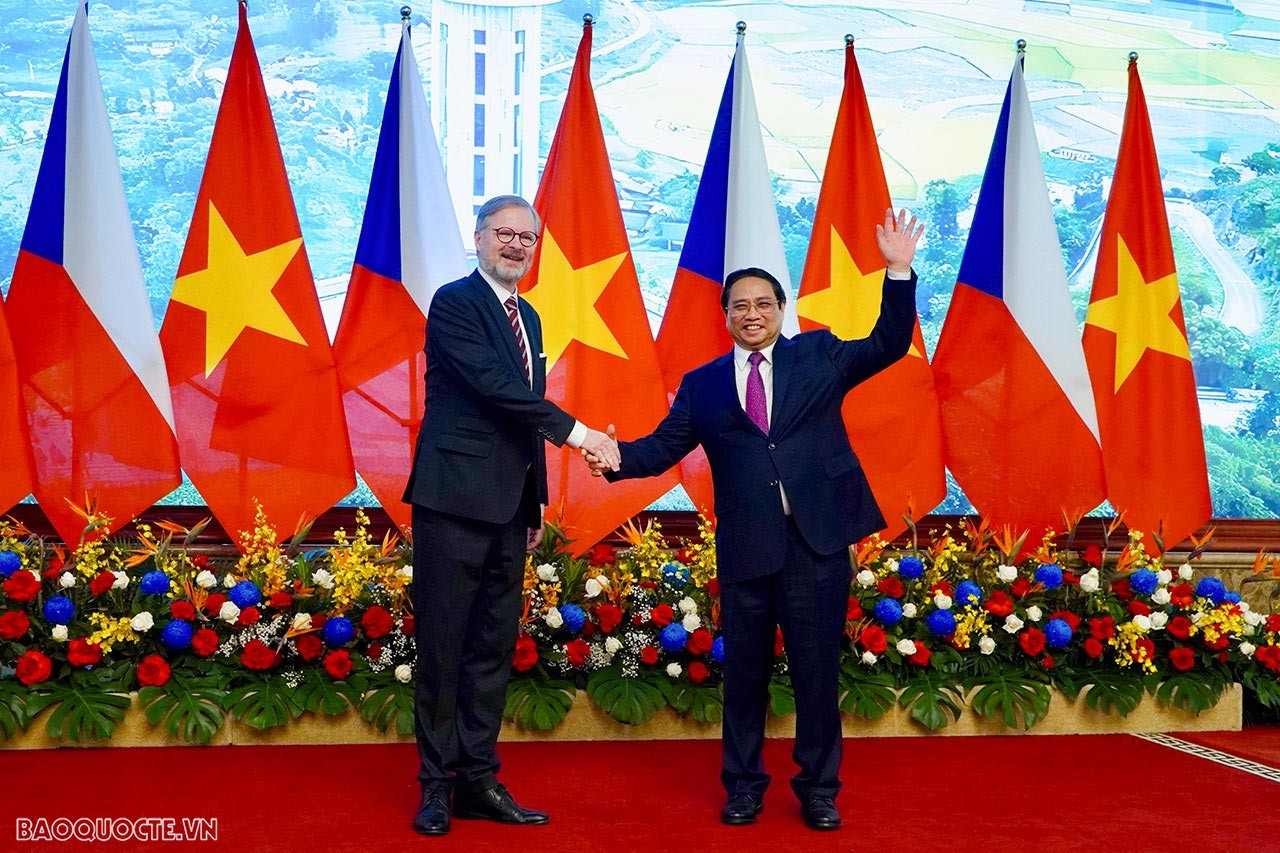 Theo số liệu của Cục Đầu tư nước Ngoài, Bộ Kế hoạch và Đầu tư Việt Nam, tính đến tháng 2 năm nay, Czech có 41 dự án đầu tư vào Việt Nam với tổng số vốn đăng ký đạt 92,38 triệu USD, đứng thứ 50 trong số 142 nước và vùng lãnh thổ có đầu tư trực tiếp nước ng