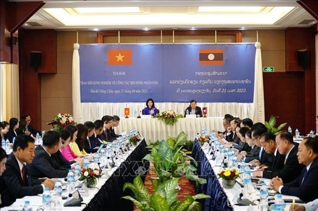 Hanoi, Vientiane promote friendship and cooperation