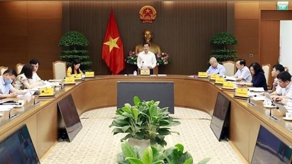 Deputy Prime Minister Le Minh Khai urges accelerating public investment disbursement