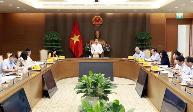 Deputy Prime Minister Le Minh Khai urges accelerating public investment disbursement