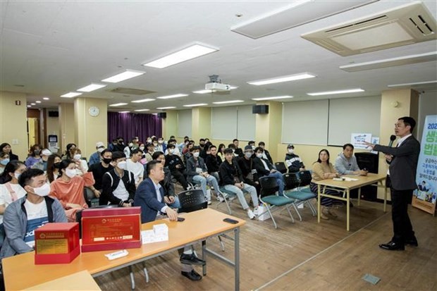 Vietnamese guest workers get updated on RoK’s law: EPS Labour Management Office