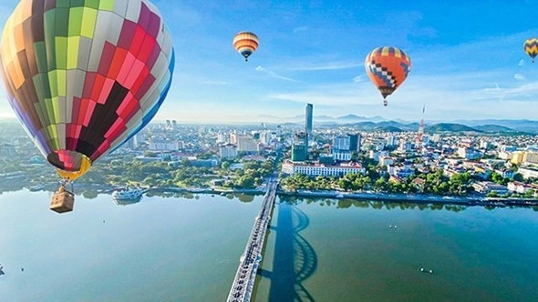 Int'l Hot Air Balloon Festival kicked of in Binh Dinh