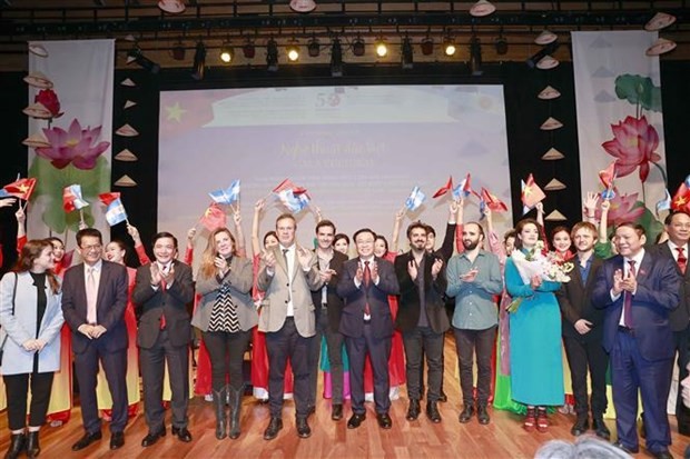 Special music show celebrates 50 years of Vietnam - Argentina diplomatic ties