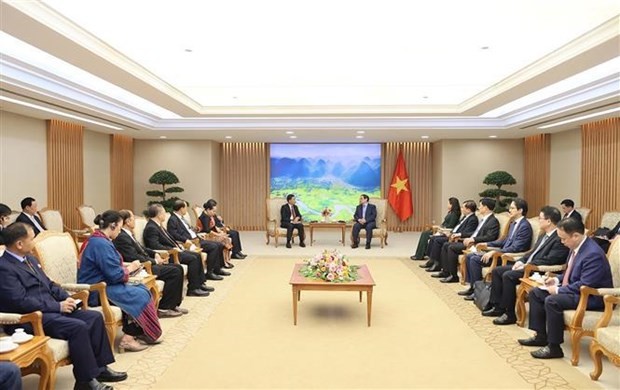 Prime Minister receives leader of Lao Front for National Construction
