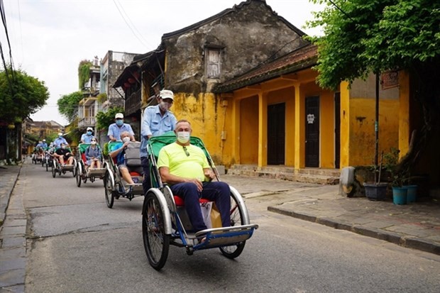 Tourists in Hoi An. Foreign businesses dominate the online travel agency channel in Vietnam. (Photo:VNA)