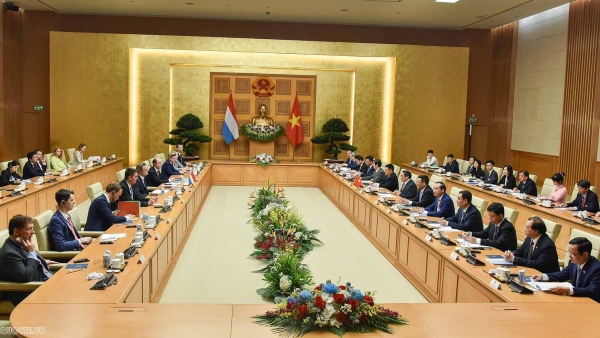 Vietnam and Luxembourg Prime Ministers hold talks in Hanoi