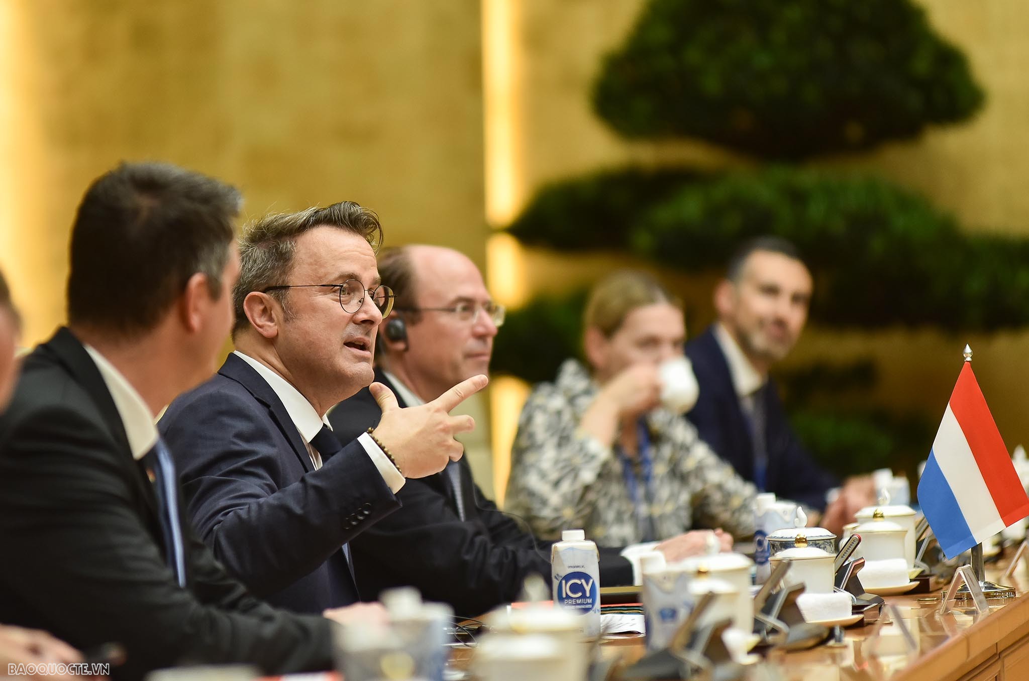 Lễ đón chính thức Thủ tướng Luxembourg Xavier Bettel tại Phủ Chủ tịch