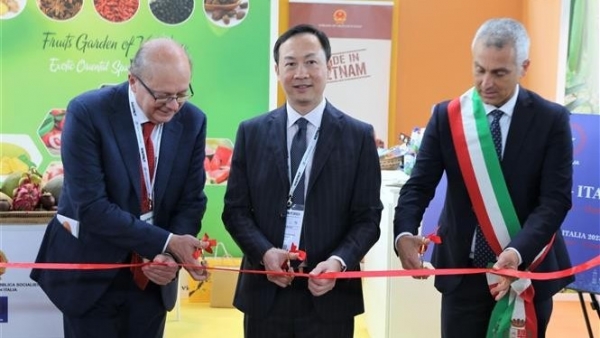 The Vietnamese Embassy in Italy showcases farm produce at Macfrut international trade fair