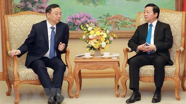 Deputy PM Tran Hong Ha meets leaders of Chinese, Japanese companies