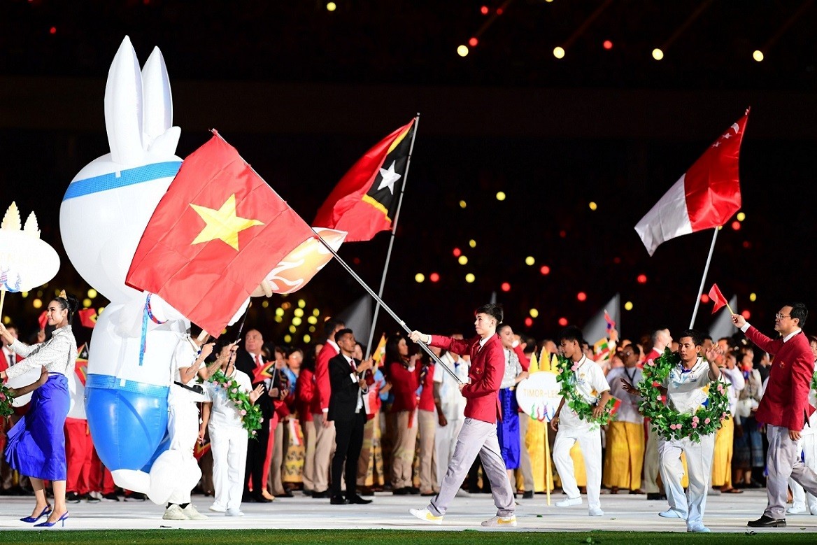 The Vietnamese team on the SEA Games 32 opening ceremony. (Photo: VNA)