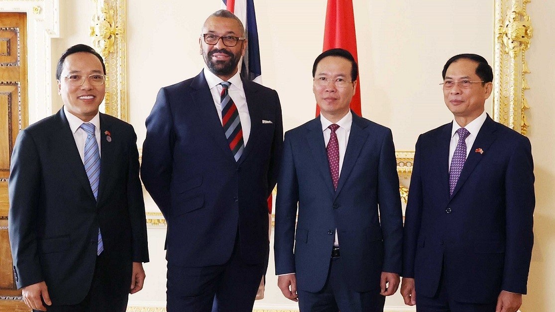 President Vo Van Thuong meets British, Cuban leaders in London