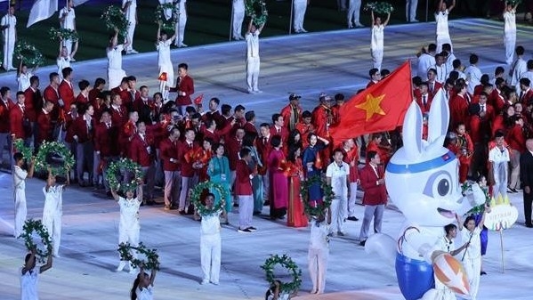 Vietnam team attended SEA Games 32 opening ceremony with 1,003 members