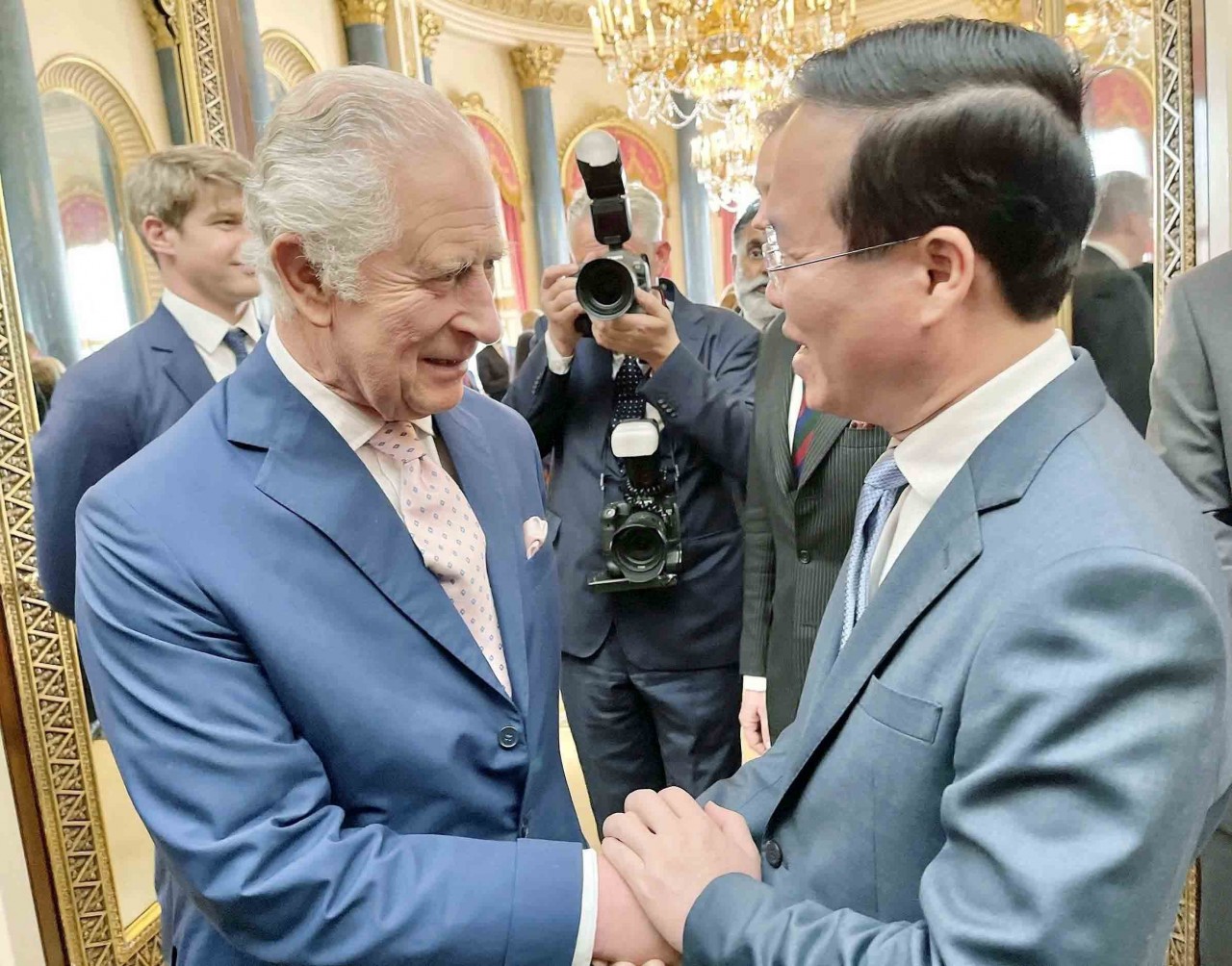 Review on external affairs from May 1-7: President’s attendance at King Charles III’s coronation, Vietnam-Luxembourg established new pillar of coopera