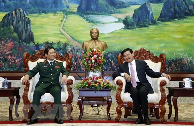 Vietnam, Laos strengthen defence cooperation