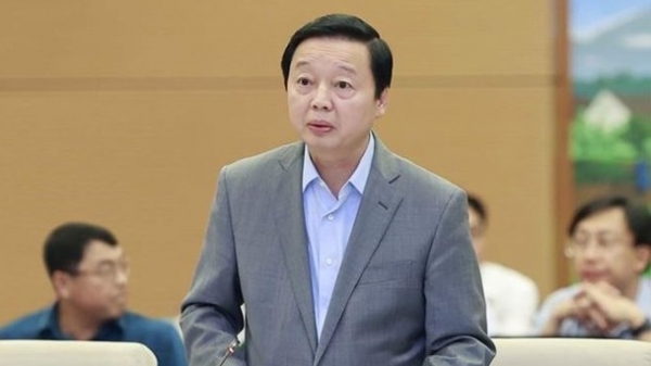 Deputy PM Tran Hong Ha presented Government’s proposal on draft Land Law