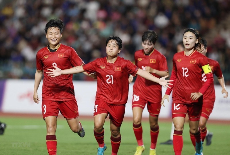SEA Games: Vietnam beat Cambodia 4-0 to cruise into women’s football final. (Photo: VNA)