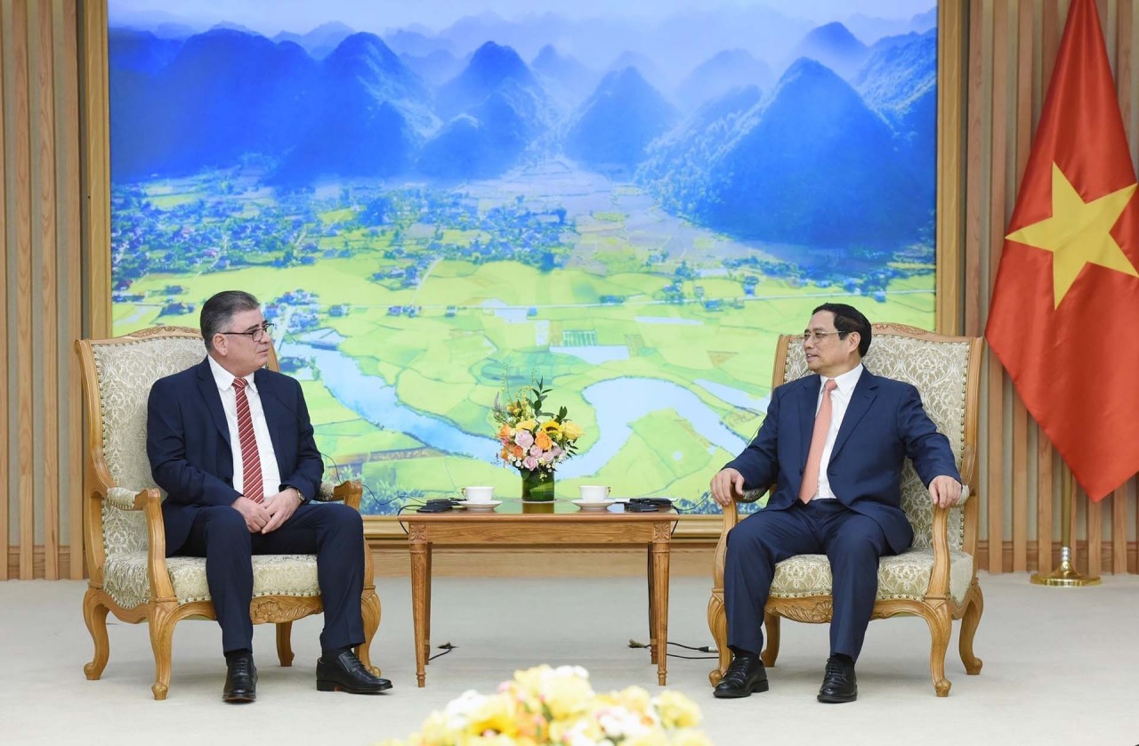 Prime Minister Pham Minh Chinh hosts Cuban Interior Minister