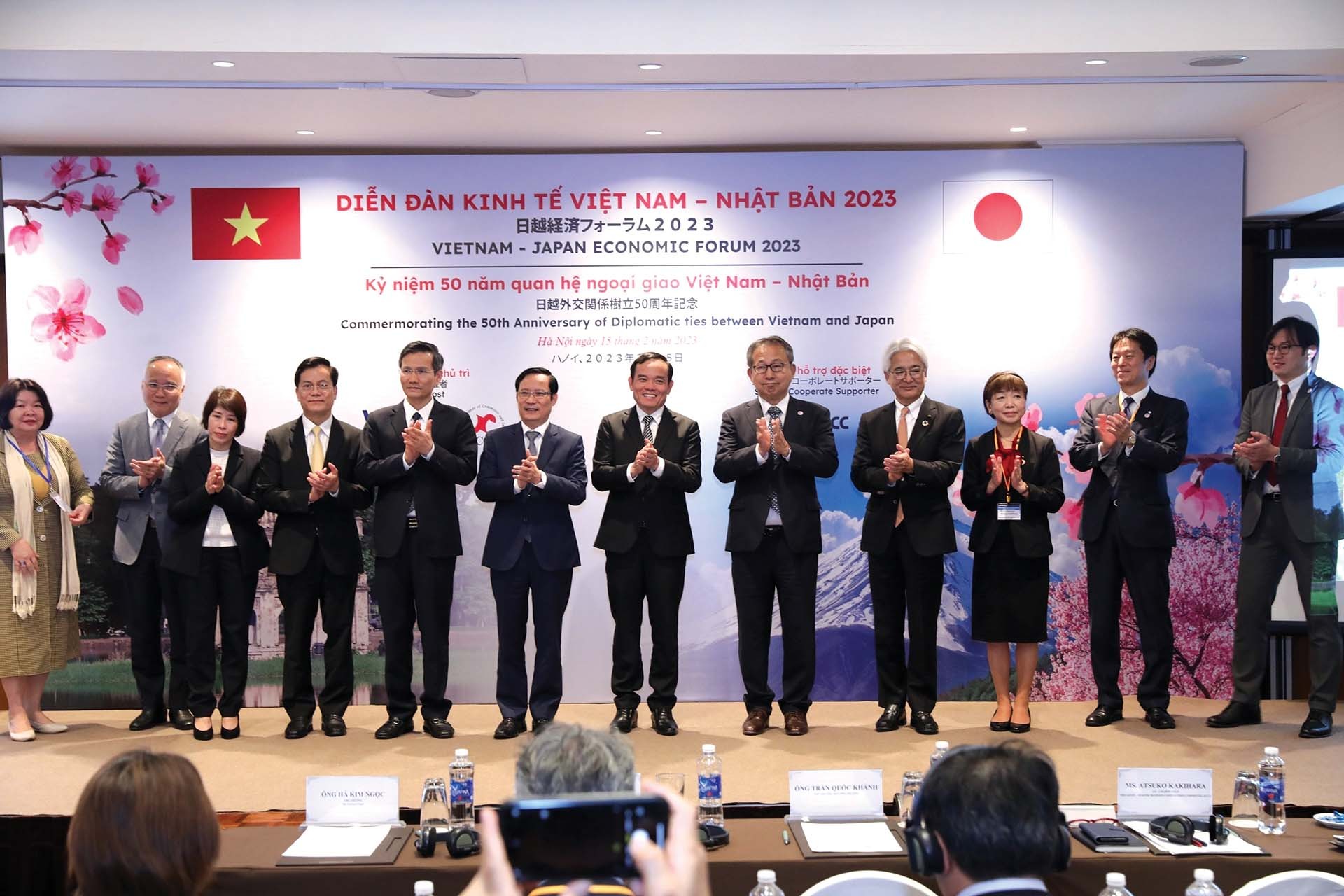 Behind Japan's invitation of Viet Nam to G7 Behind Japan's invitation of Viet Nam to G7