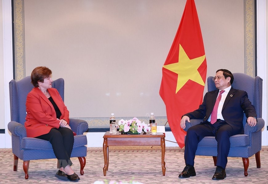 PM Pham Minh Chinh (R) and IMF Managing Director Kristalina Georgieva (Photo: VNA)