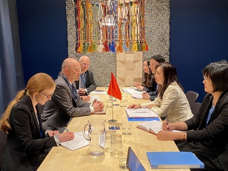 Review on external affairs from May 15-21: PM&rsquo;s successful attendance at expanded G7 Summit; Vietnam-Singapore political consultation
