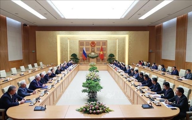Prime Minister Pham Minh Chinh receives Chairman of United Russia Party