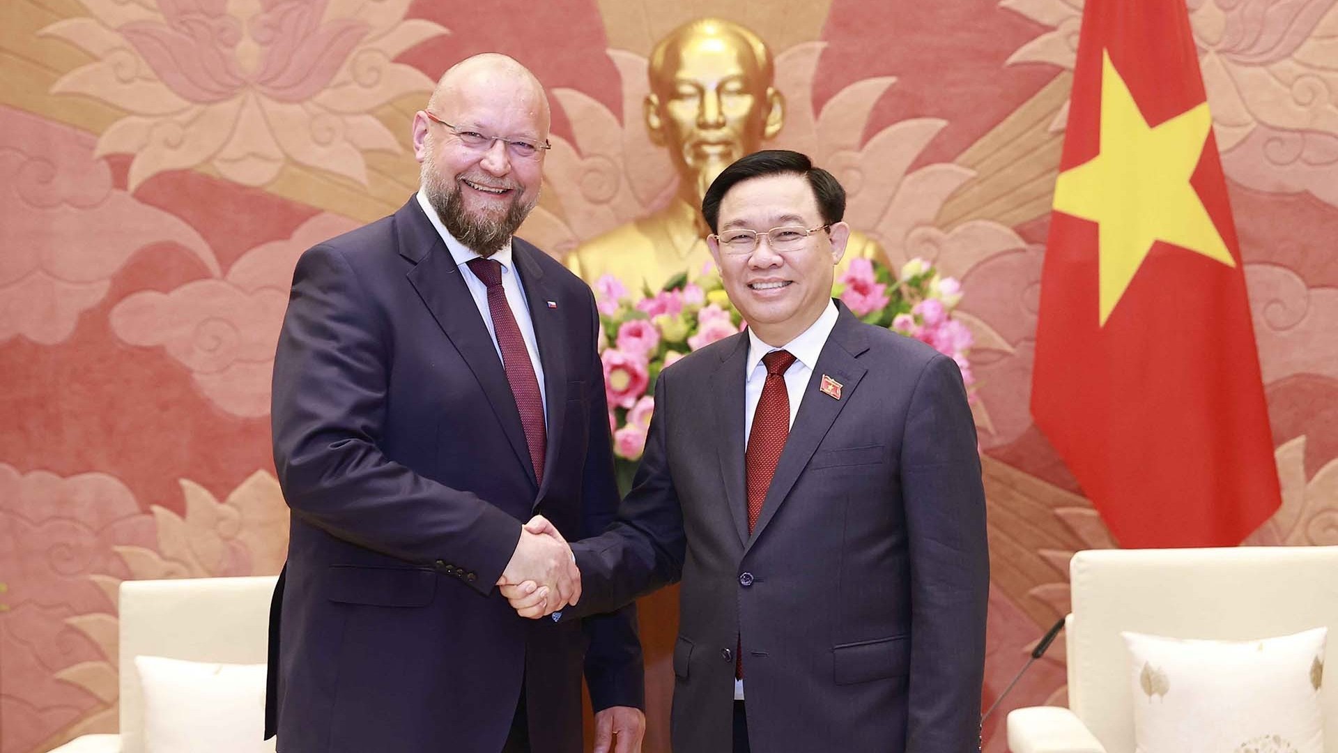 Czech Republic is a very important partner of Vietnam: NA Chairman