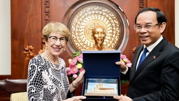 Ho Chi Minh City Party Secretary welcomes Governor of South Wales