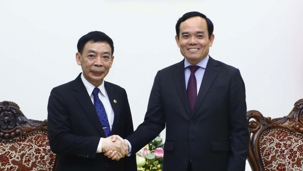 Deputy PM Tran Luu Quang receives Lao Minister of Home Affairs