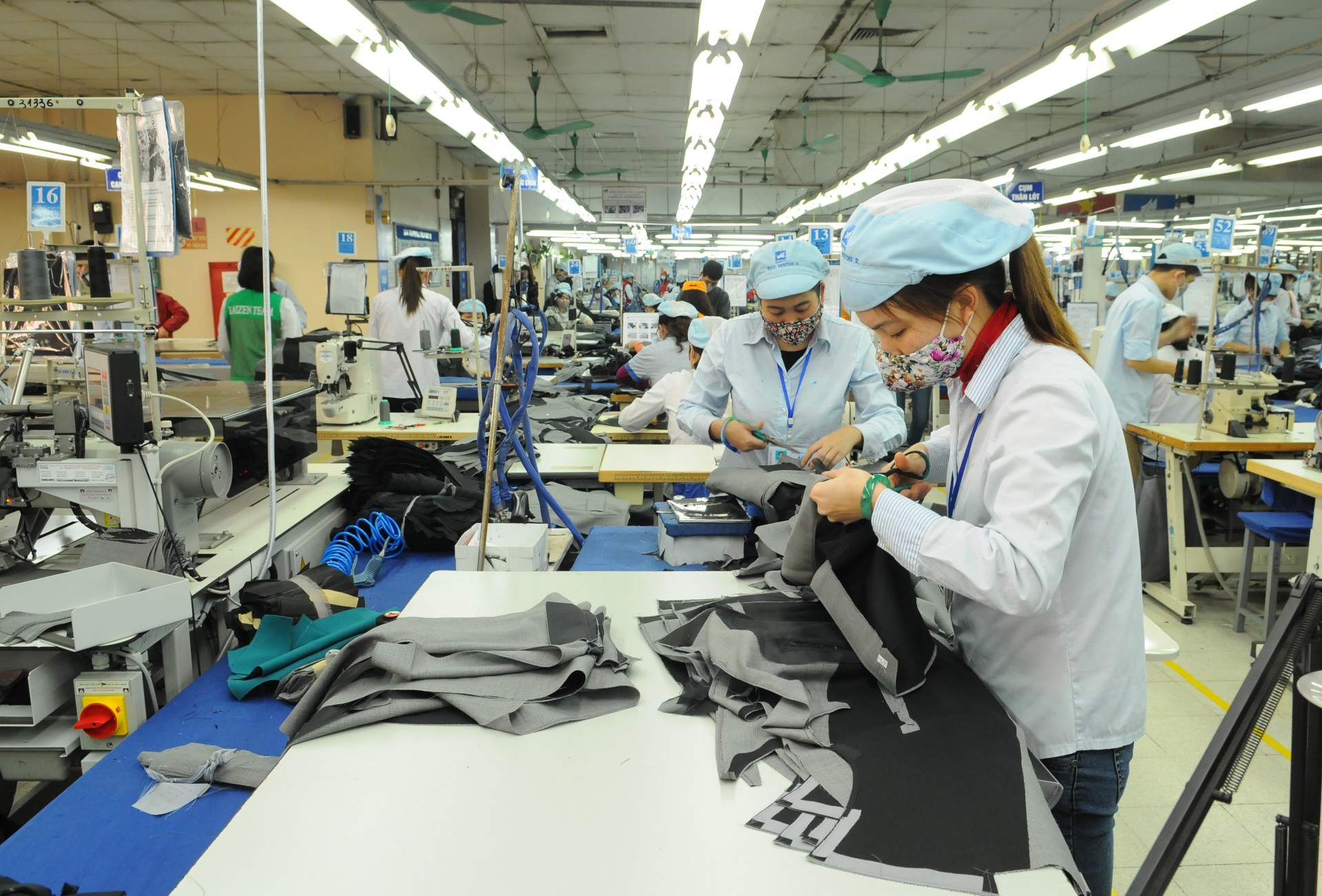 Vietnam exported textiles and garments worth US$220 million to China in the first quarter of this year