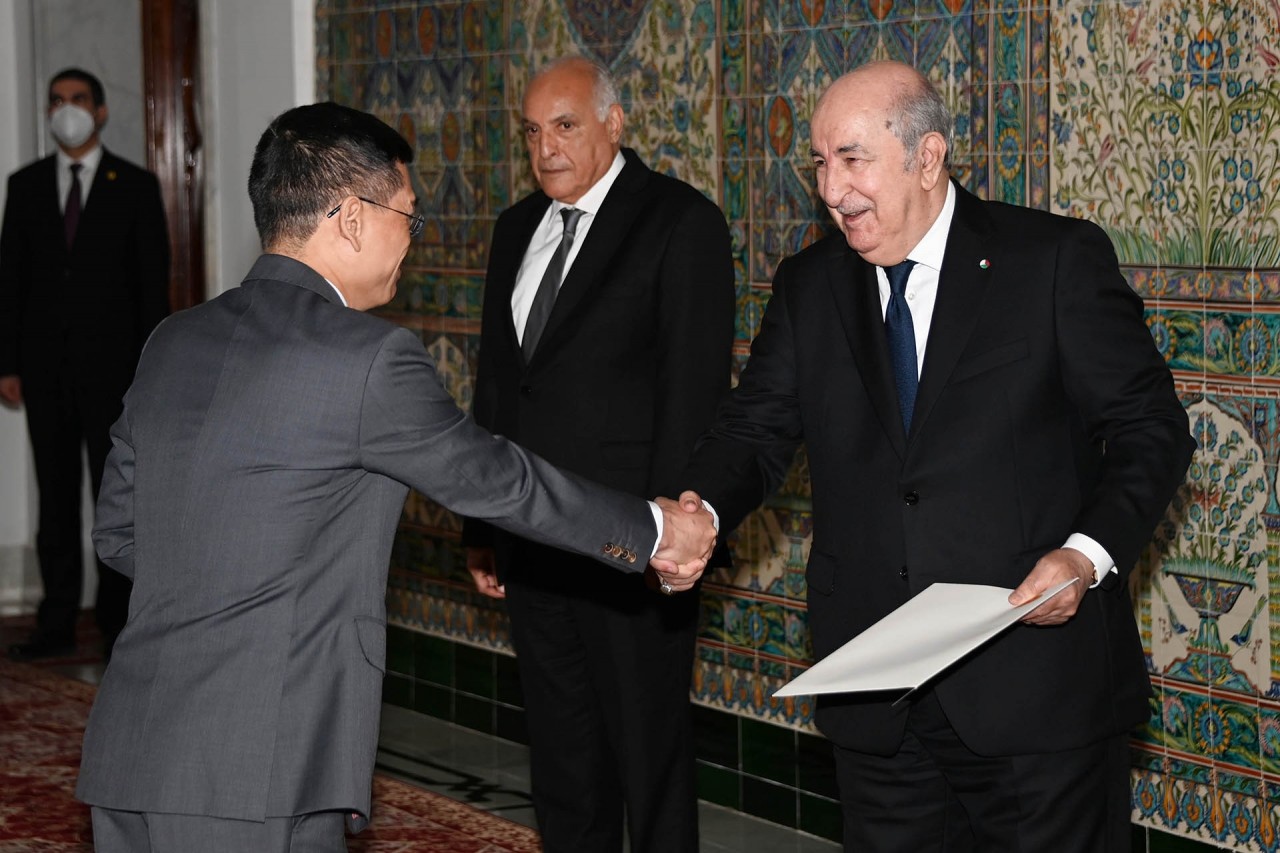 Vietnam-Algeria traditional friendship key to multifaceted cooperation: Algerian President
