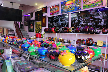 Hanoi promotes advantage of craft villages
