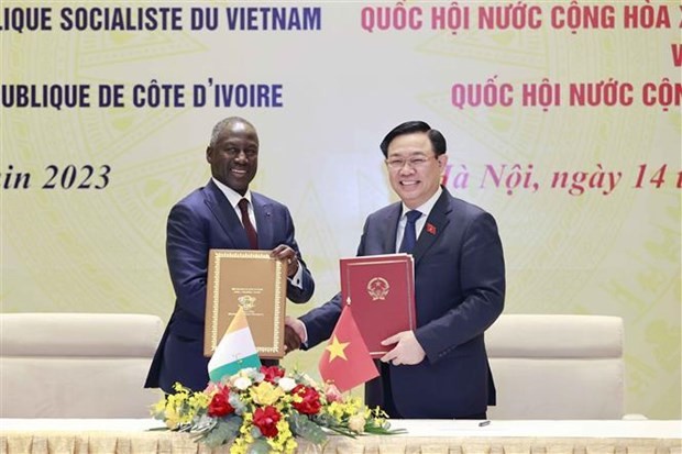Vietnam, Côte d’Ivoire top legislators hold talks in Hanoi