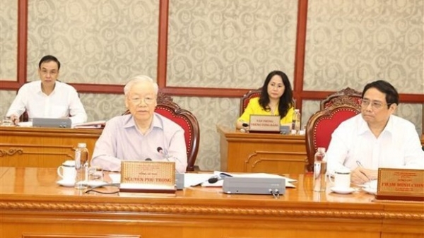 Party leader chaired a meeting to review 20-year implementation of Resolution on great national unity