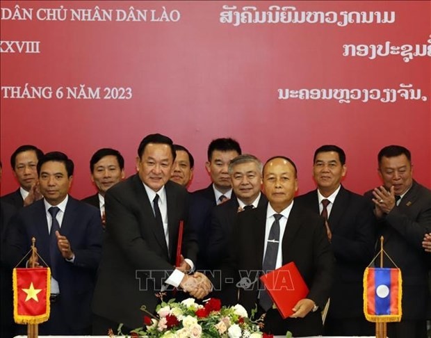 Vietnam, Lao review search for remains of Vietnamese soldiers, experts. (Photo: VNA) Vietnam, Lao review search for remains of Vietnamese soldiers, experts. (Photo: VNA)