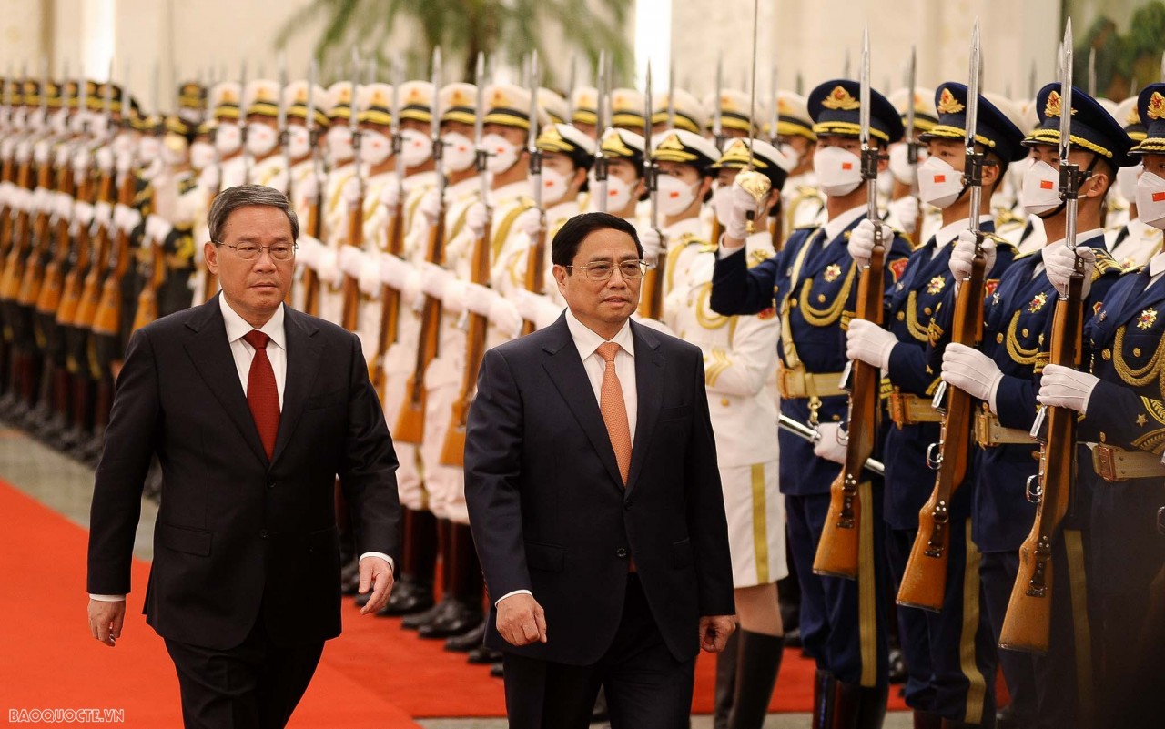 Chinese leader hosts welcome ceremony for Prime Minister Pham Minh Chinh in Beijing