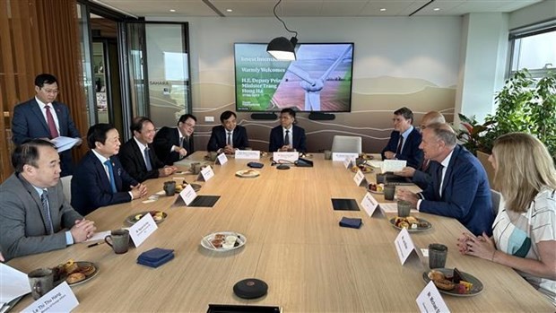 Deputy PM, Dutch Minister co-chair meeting of Vietnam-Netherlands Inter-Gov'l Committee Deputy PM, Dutch Minister co-chair meeting of Vietnam-Netherlands Inter-Gov'l Committee