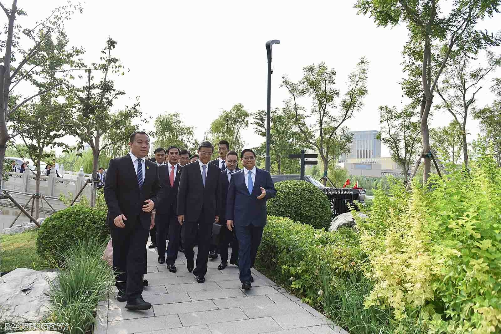 Thủ tướng Phạm Minh Chính thăm Khu mới Hùng An, tỉnh Hà Bắc, Trung Quốc