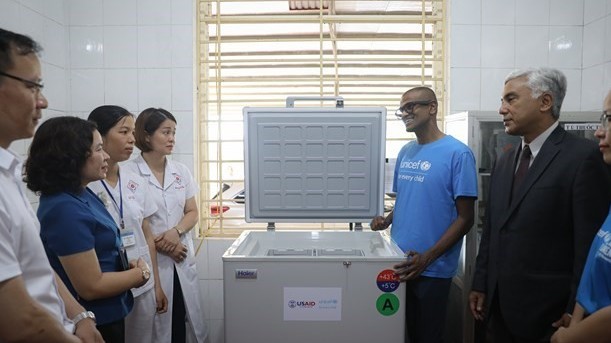 USAID, UNICEF donate 590 vaccine refrigerators to Vietnamese remote areas: MOH