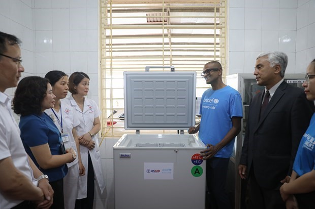 USAID, UNICEF donate 590 vaccine refrigerators to Vietnamese remote areas: MOH
