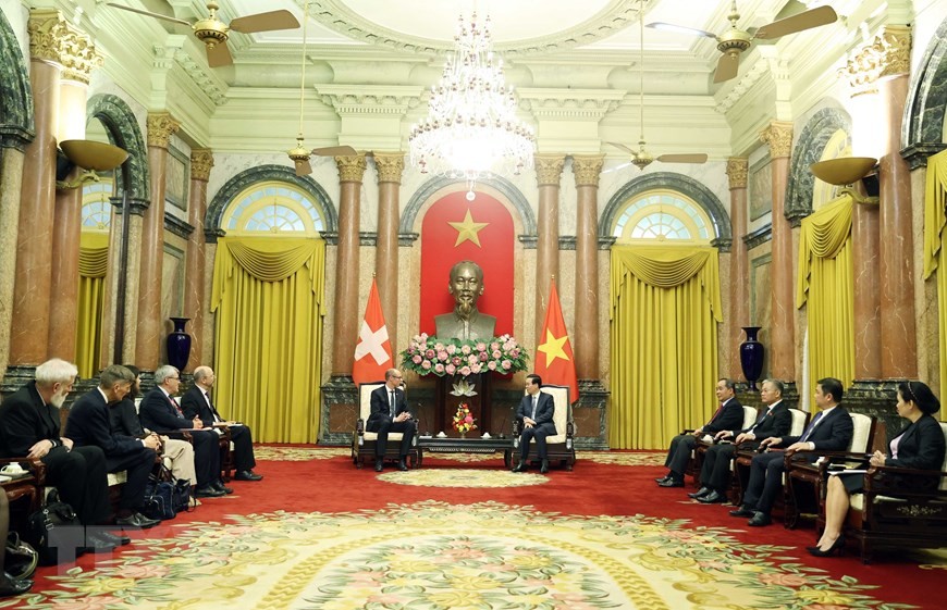 President Vo Van Thuong receives President of National Council of Switzerland in Hanoi