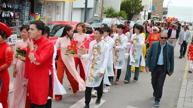 First-ever large-scale Vietnamese cultural event held in French locality