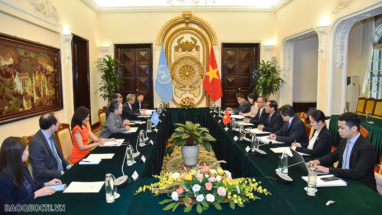 Review on external affairs from July 3-9: Promoting economic diplomacy; strengthening cooperation with ESCAP Review on external affairs from July 3-9: Promoting economic diplomacy; strengthening cooperation with ESCAP