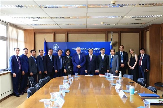 Vietnam Party delegation visits Greece to expand friendship, cooperation