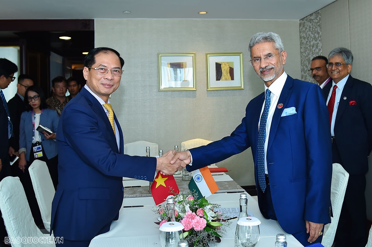 AMM-56: Bộ trưởng Ngoại giao Bùi Thanh Sơn tiếp Bộ trưởng Ngoại giao Ấn Độ Subrahmanyam Jaishankar